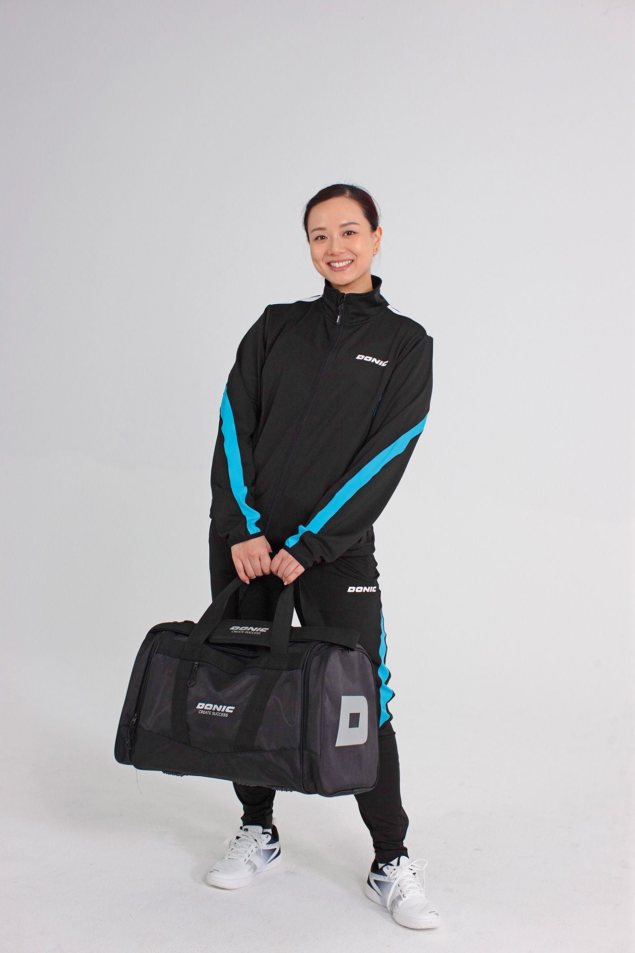 Donic Tracksuitjacket Averis black/light blue/white
